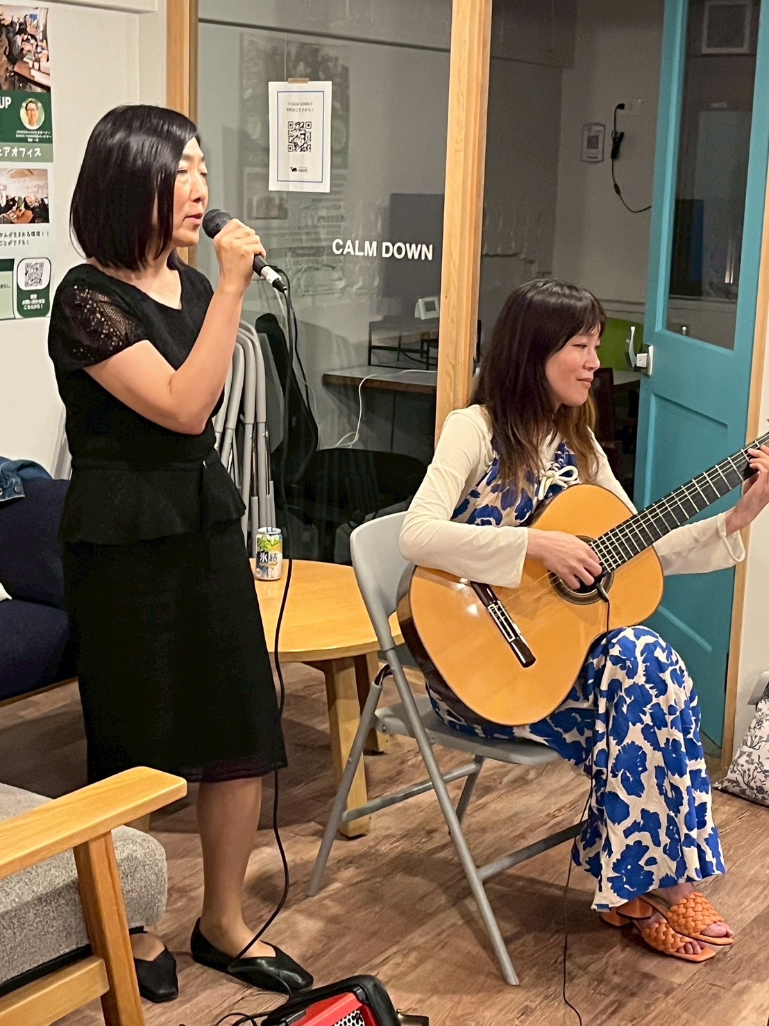 トーク後コロムアーティストライブ