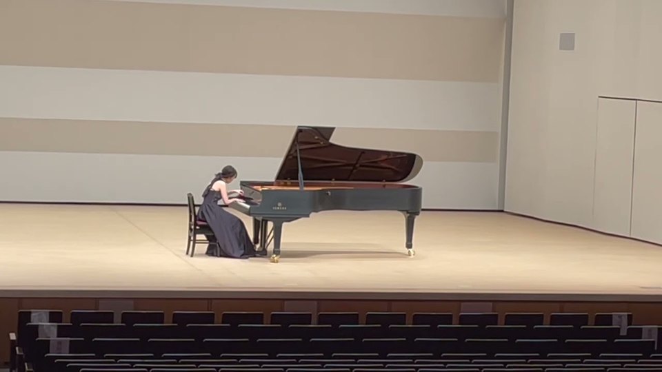 伊勢 彩愛の演奏